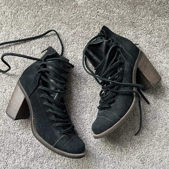 Farylrobin x Free People Lucas Bootie Shoe Womens Size 7 Black Suede Lace Up GUC - Picture 4 of 9